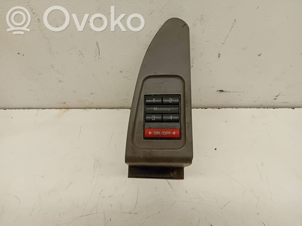 Seat memory switch   4D1867375