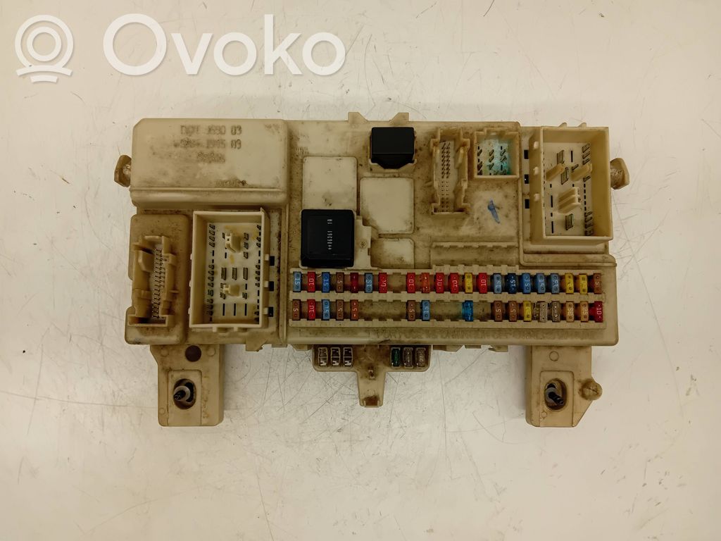 Volvo V50 Módulo de fusible 