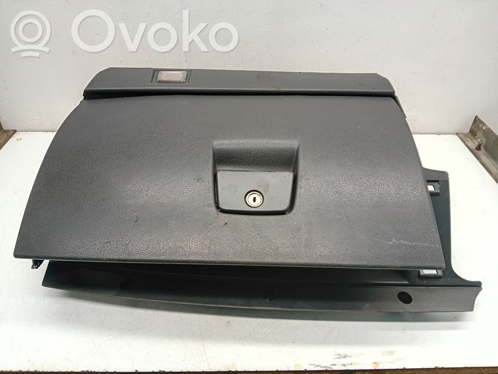 Volvo V50 Schowek deski rozdzielczej 