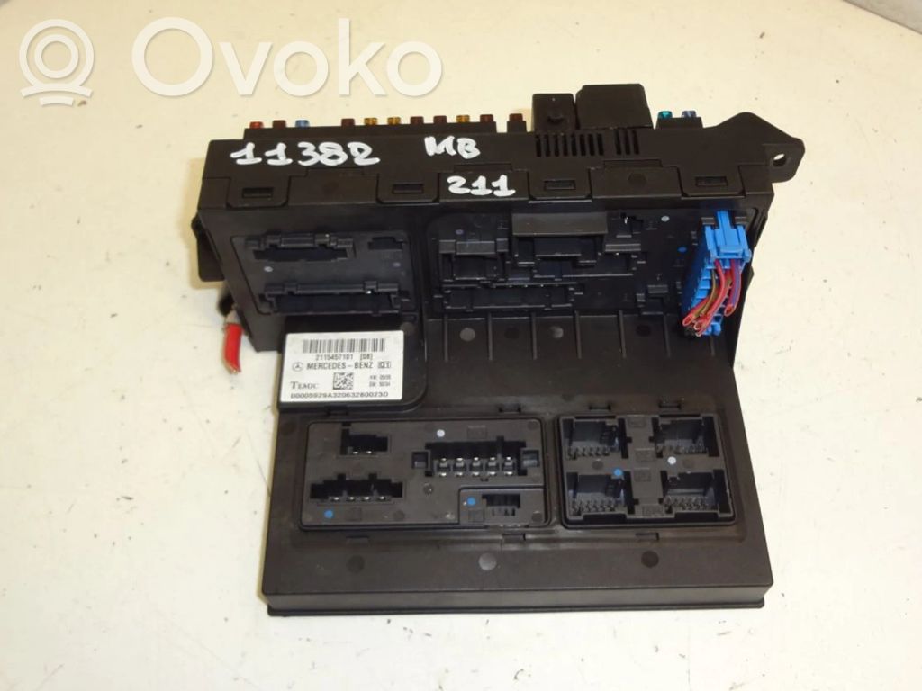 Door central lock control unit/module   2115457101