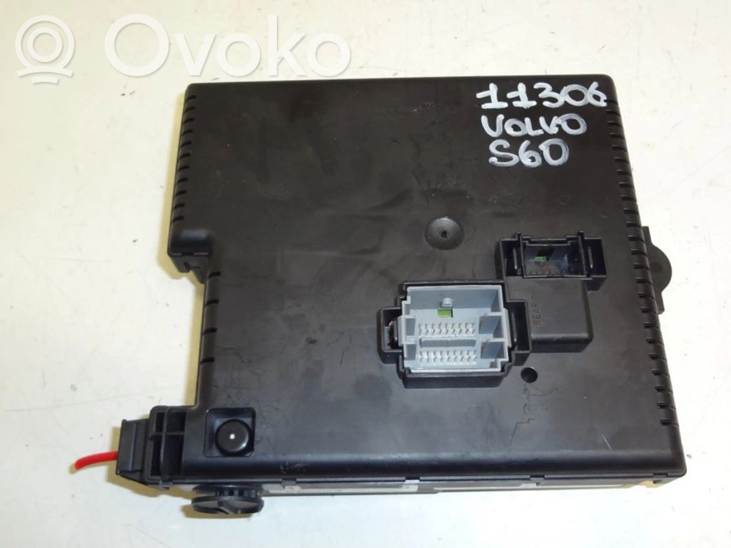 Fuse box set   30786646