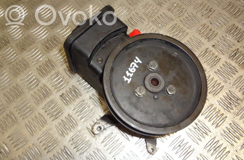 BMW X5 E53 Power steering pump 
