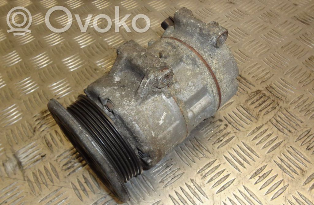 Toyota Corolla Verso E121 Air conditioning (A/C) compressor (pump) 