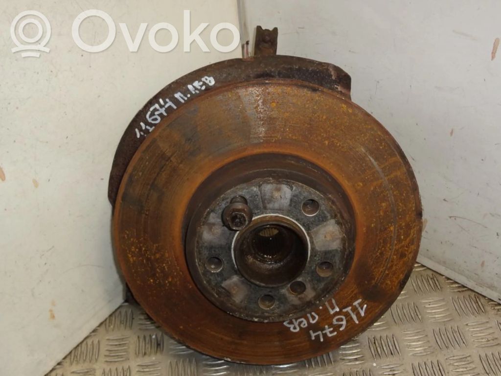 Front wheel hub spindle knuckle