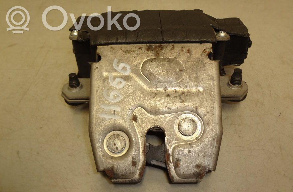 Land Rover Range Rover Sport L320 Zamek klapy tylnej / bagażnika 