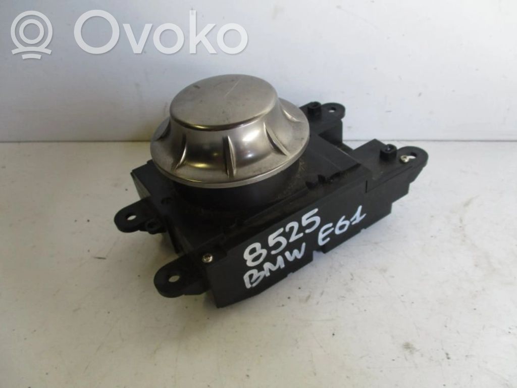 Head unit multimedia control   6941801,65826941801,65826944884,6944884