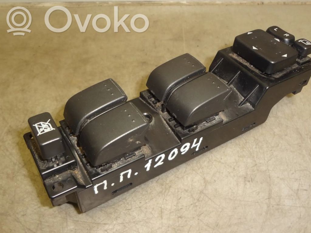 Electric window control switch   EH7066350,EH7066350