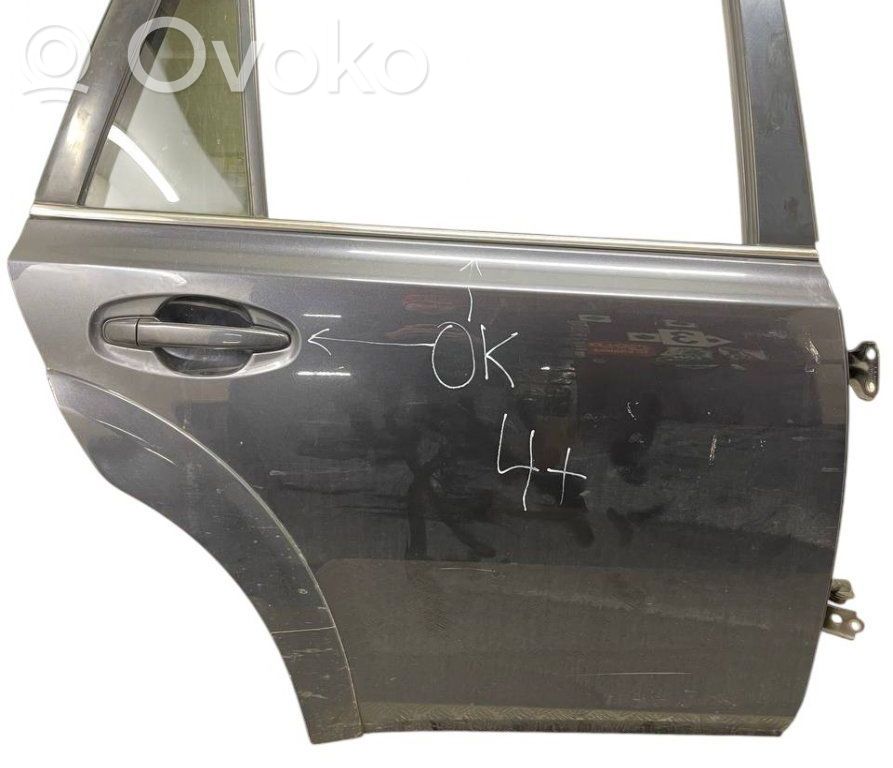 Subaru Legacy Puerta trasera 