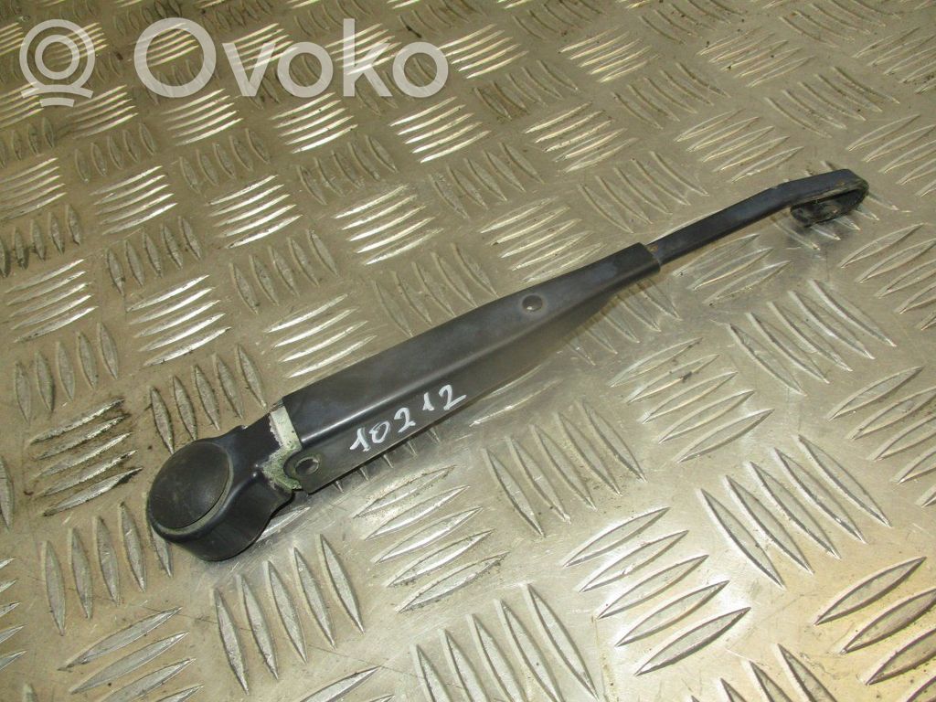 Brazo del limpiaparabrisas trasero   05303787AD,5183275AA