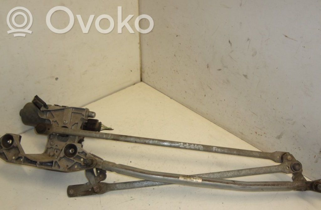 Ford C-MAX I Front wiper linkage 