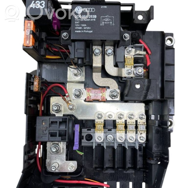 Volkswagen Touareg I Fuse box set 