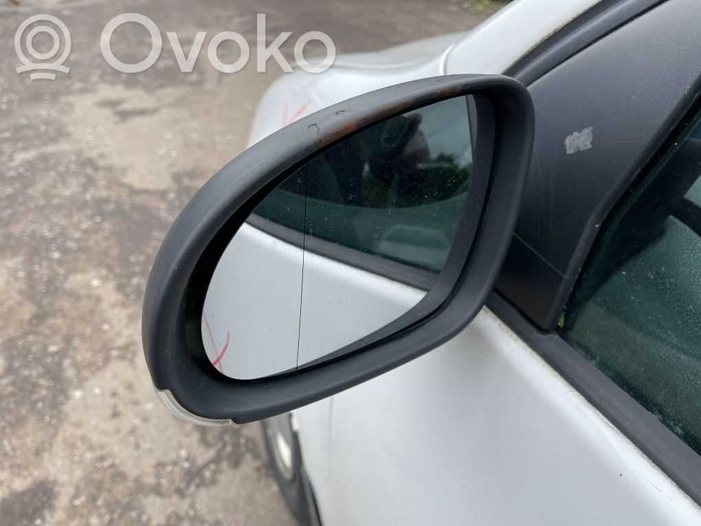 Volkswagen Golf V Elektryczne lusterko boczne drzwi przednich 