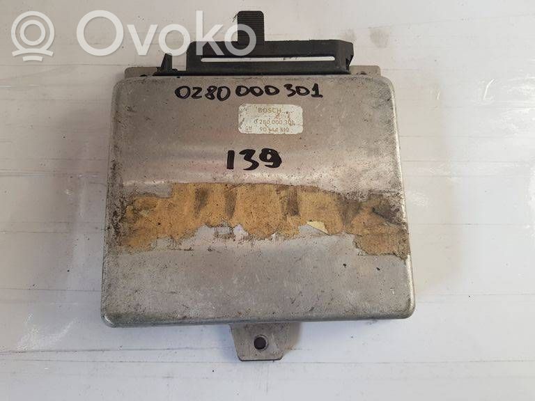 Opel Omega B1 Engine control unit/module 