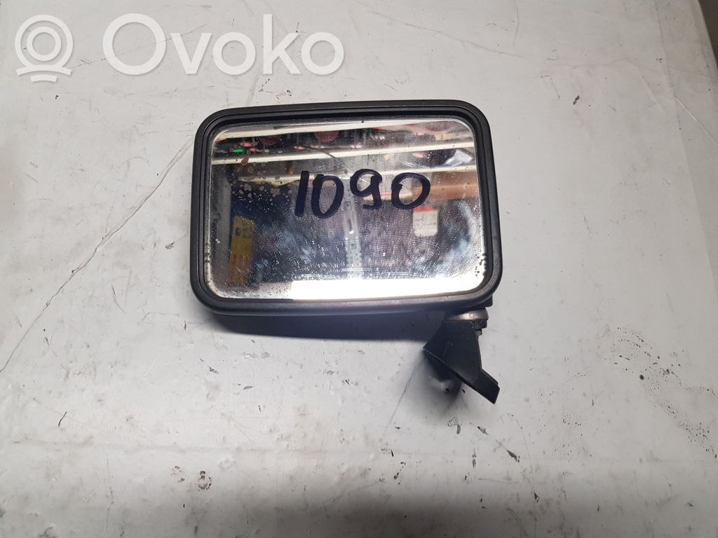 Volkswagen Golf I Manual wing mirror 