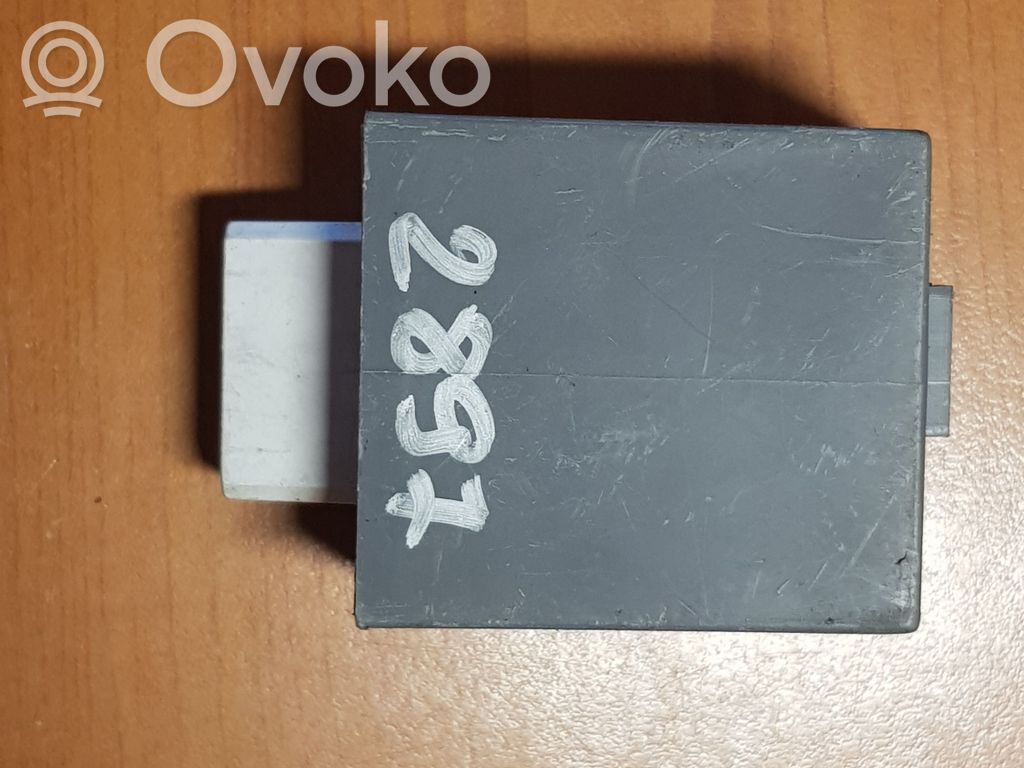Lukturu relejs   G03067660D,G030