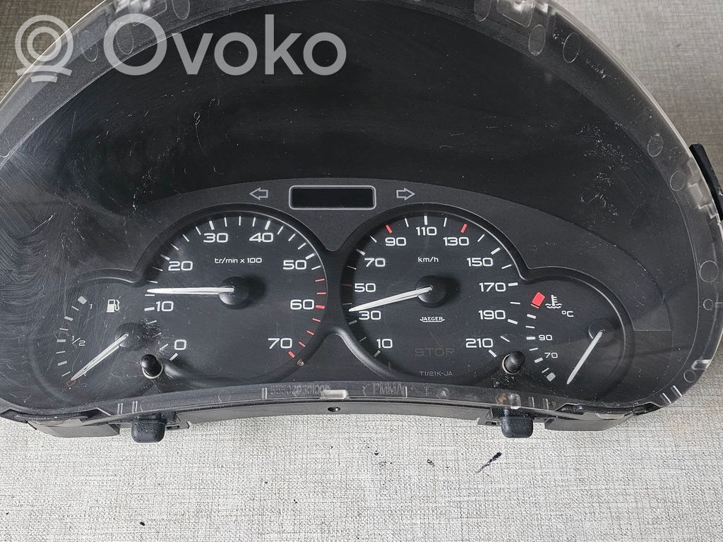 Citroen Berlingo Geschwindigkeitsmesser Cockpit 