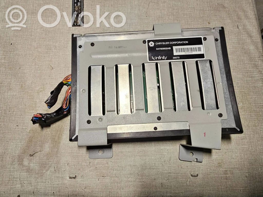 Chrysler 300M Garso stiprintuvas 