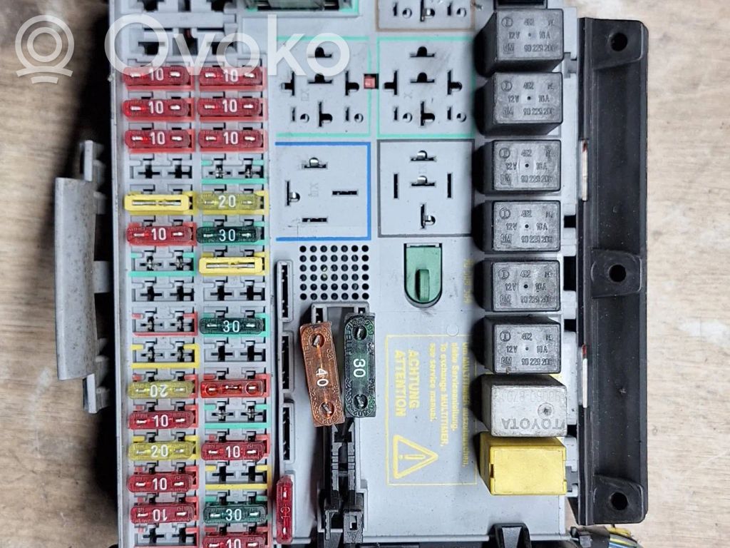 Opel Vectra C Juego de caja de fusibles 