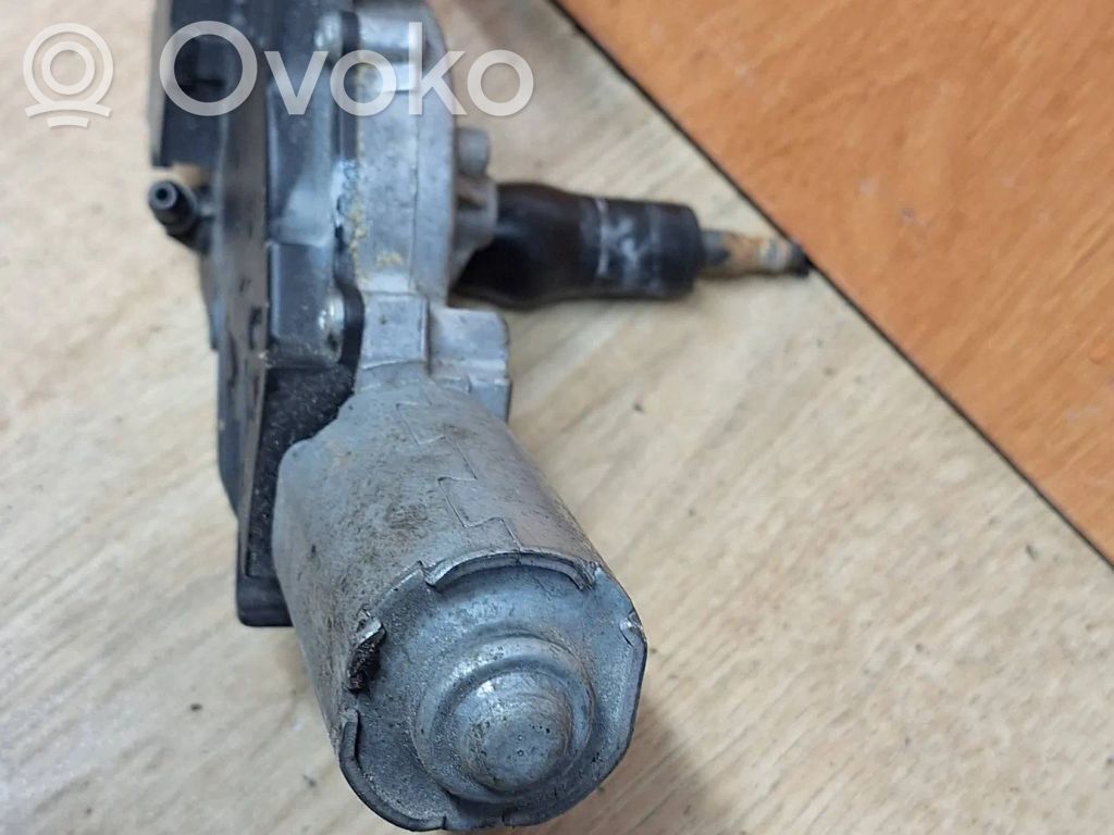 Volkswagen Golf IV Silniczek wycieraczki szyby tylnej 