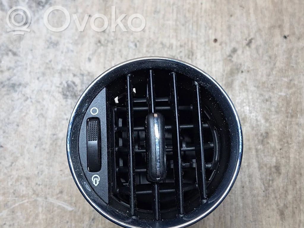 Peugeot 308 Dysze / Kratki środkowego nawiewu deski rozdzielczej 