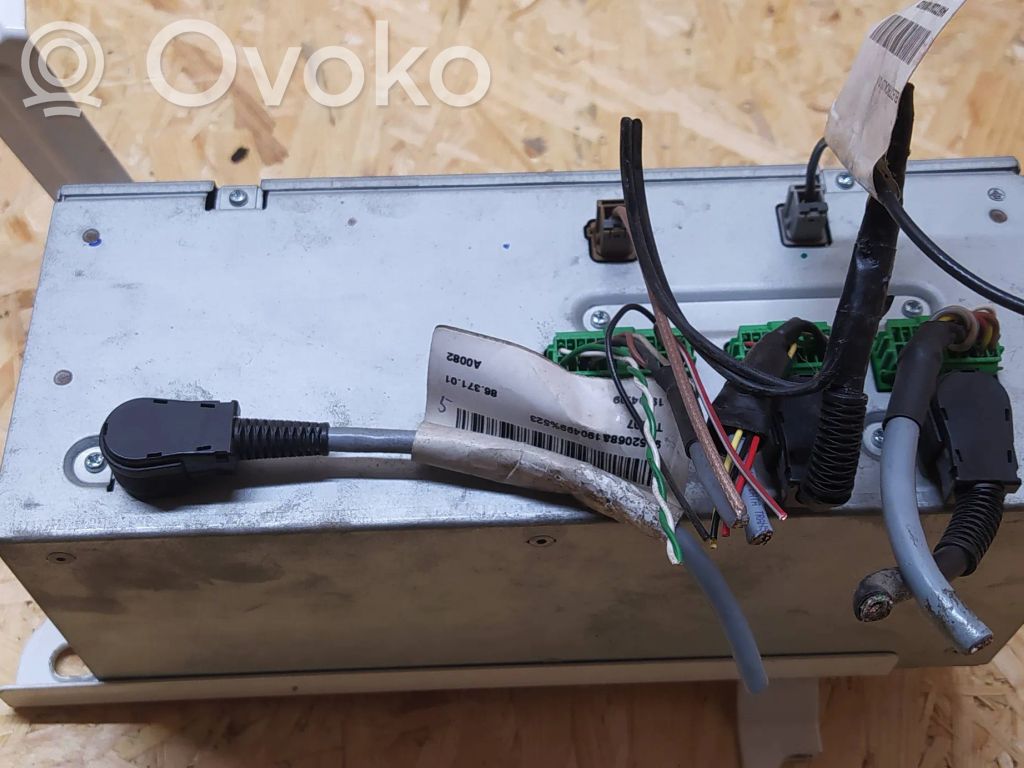 Volvo S80 GPS navigation control unit/module 