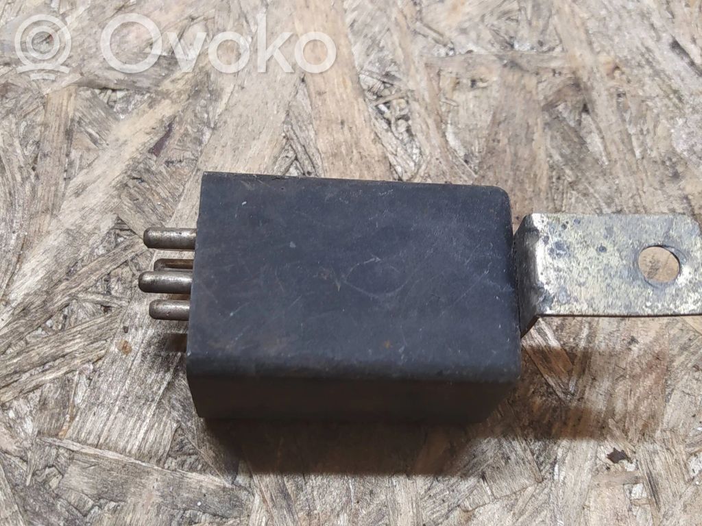 Mercedes-Benz E W124 Other relay 