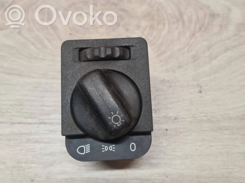 Opel Omega A Interruptor de luz 