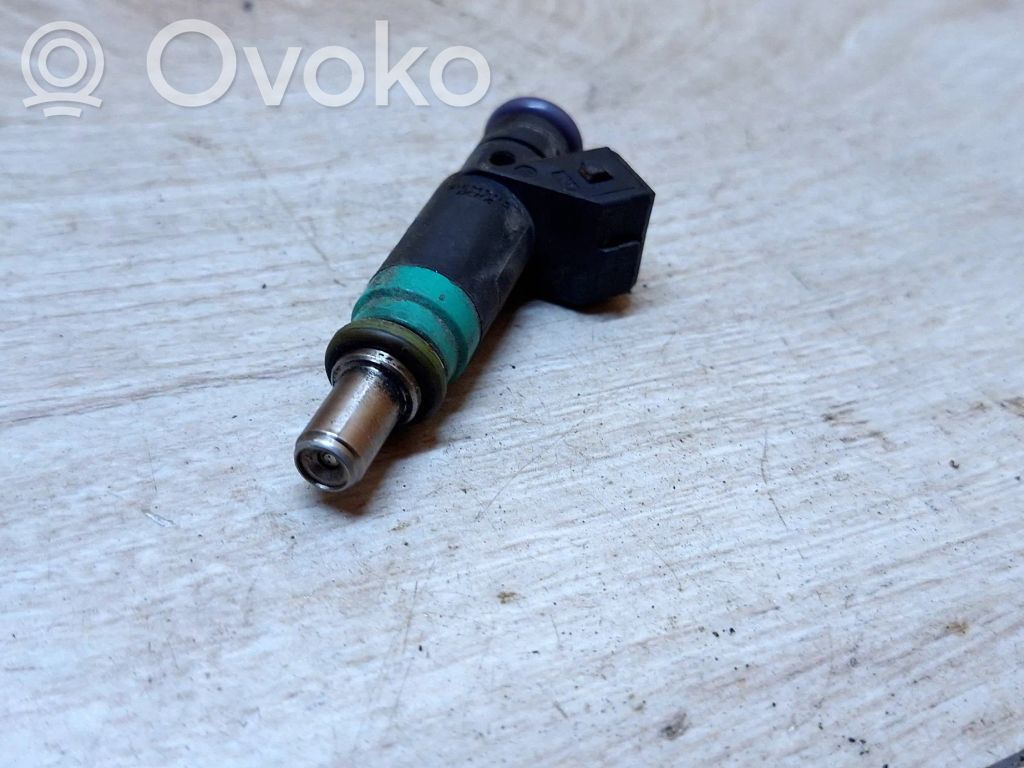 Ford Focus Fuel injector 