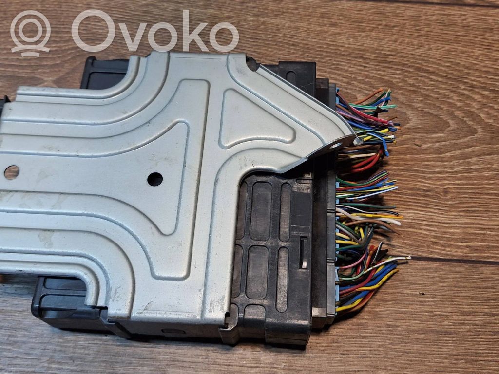 Engine control unit/module   E6T44480,1860A86