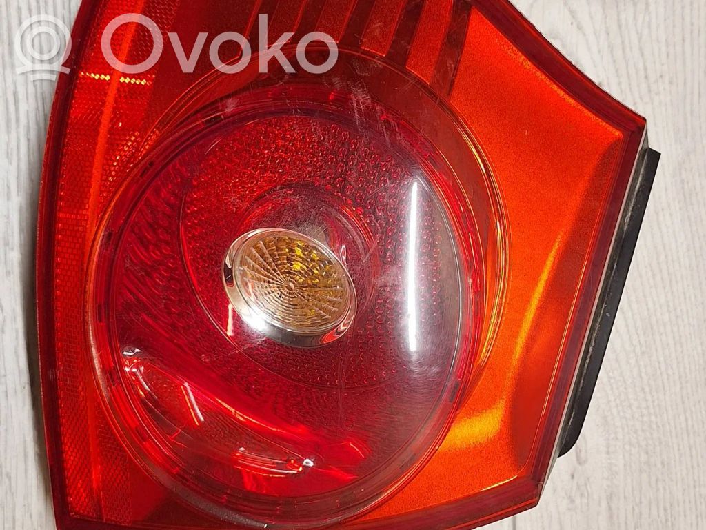Lampa tylna   4VFX13405AB,4050027,2021101017