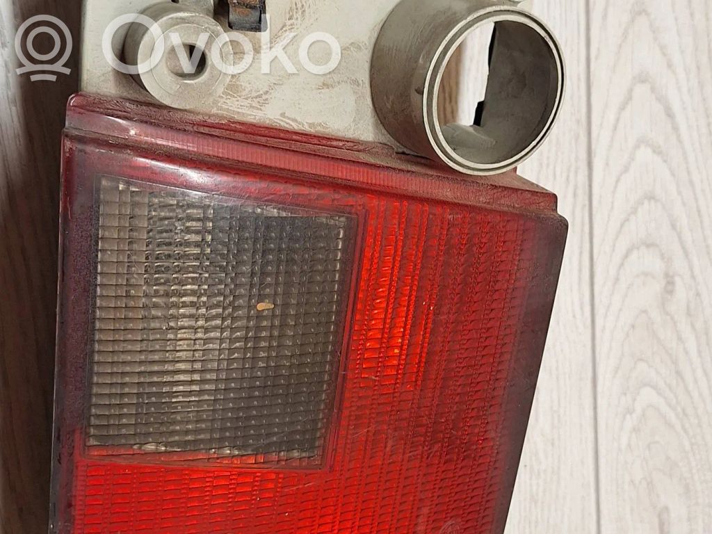 Audi 80 90 S2 B4 Takaluukun takavalot 