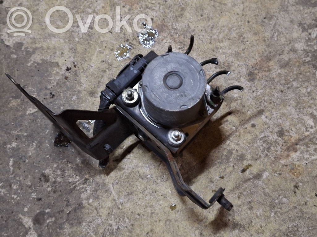Subaru Impreza II Bomba de ABS 