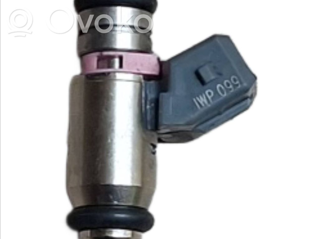 Renault Clio II Inyector de combustible 