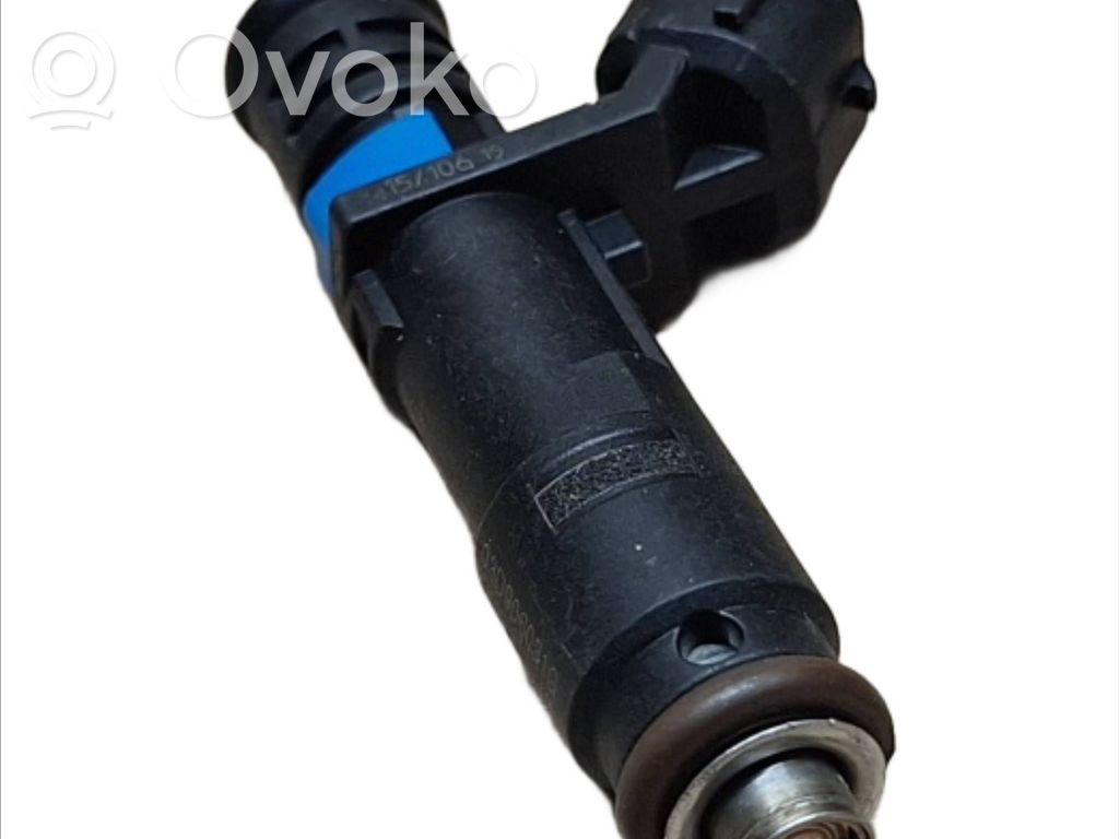 Skoda Fabia Mk2 (5J) Inyector de combustible 