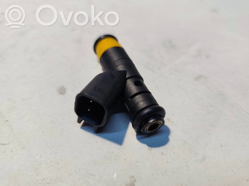 Chrysler 300M Injector combustibil 