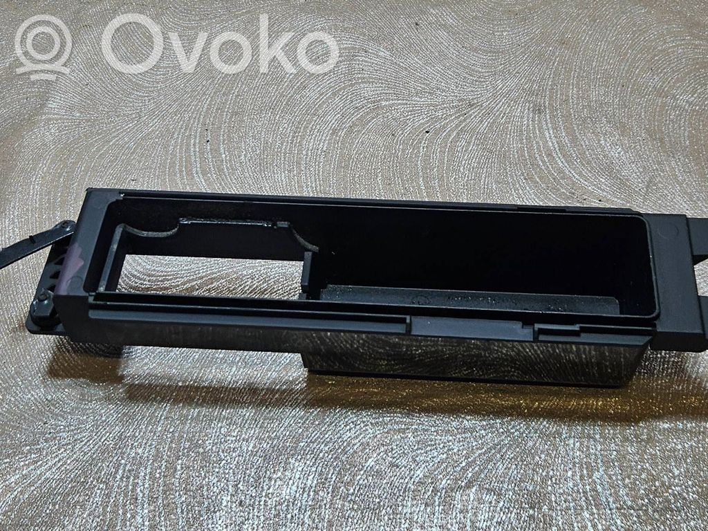 Audi A3 S3 8P Cita veida salona detaļa 