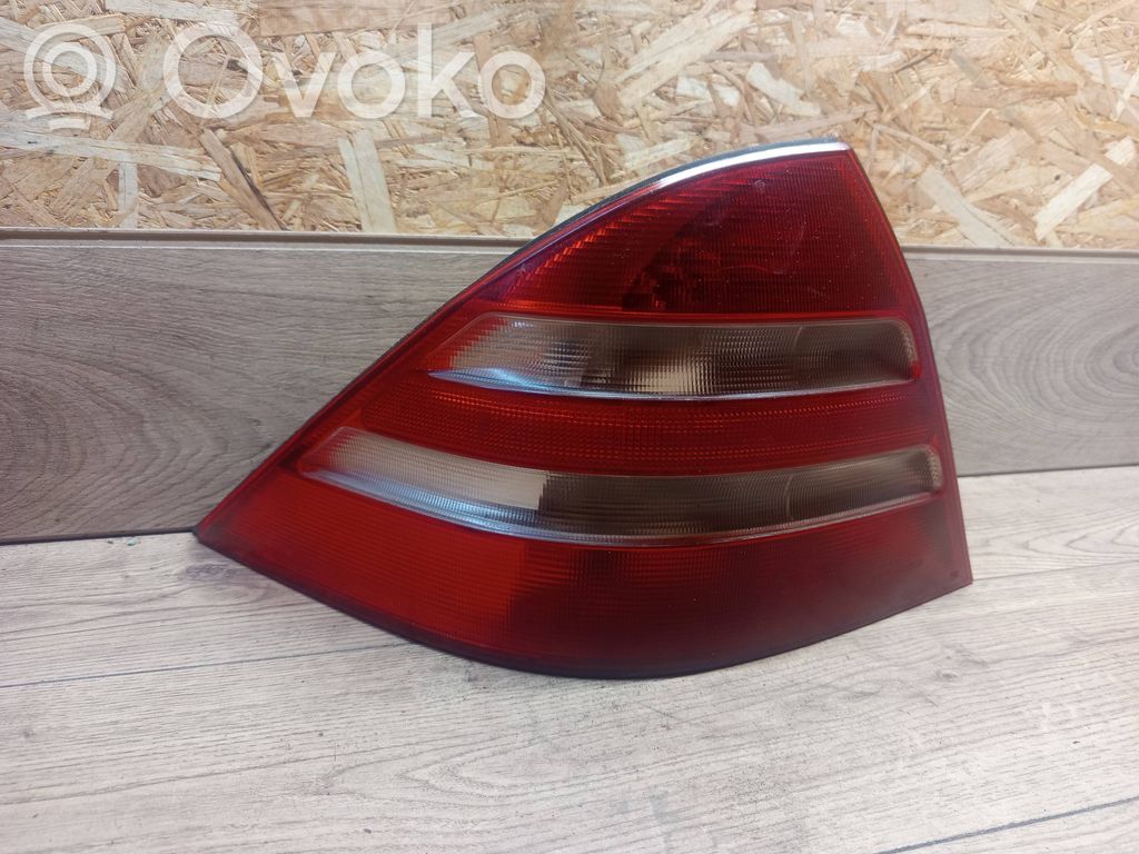 Lampa tylna   255121L,255001,A2208200164