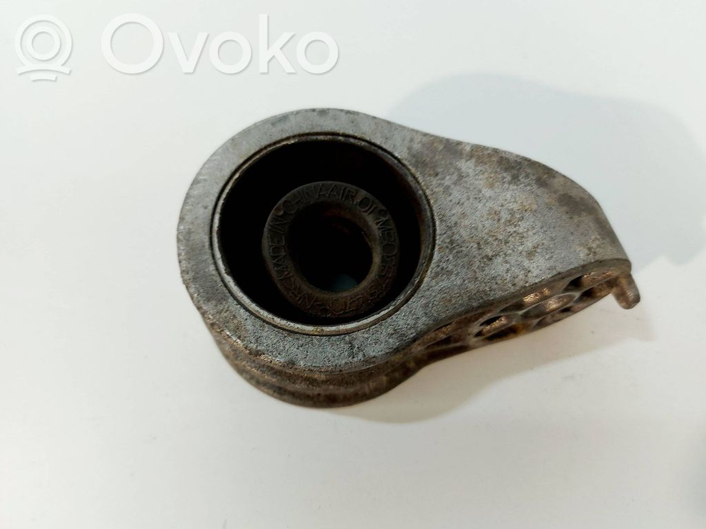 Muffler mount bracket/holder   68312121A,68312121A,028928349