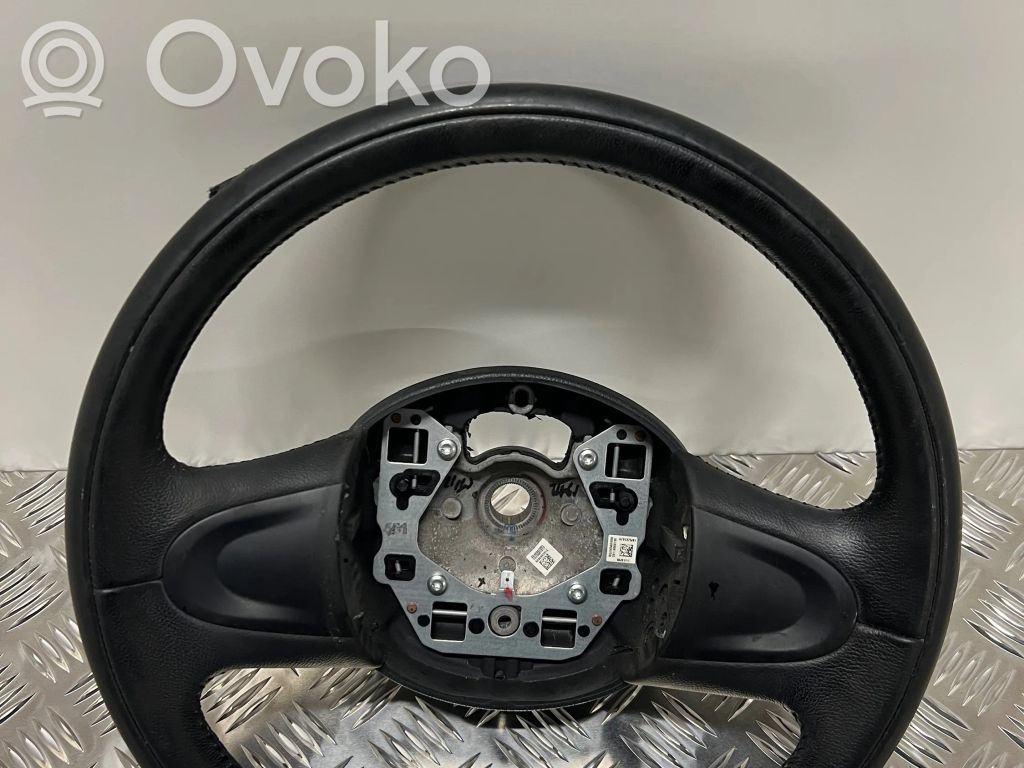 Mini One - Cooper Coupe R56 Steering wheel 