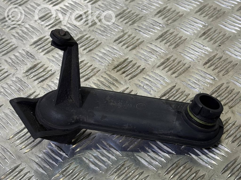 Ford Transit Oil fill pipe 