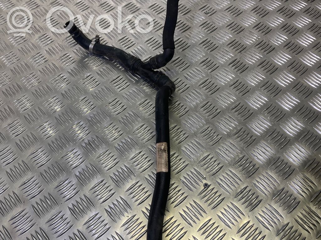 Engine coolant pipe/hose   7526941