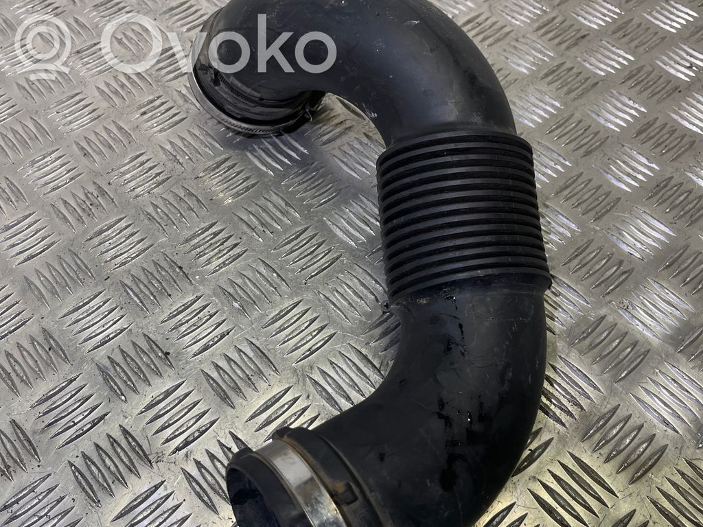 Opel Vivaro Einzelteil Lufteinlasskanal 
