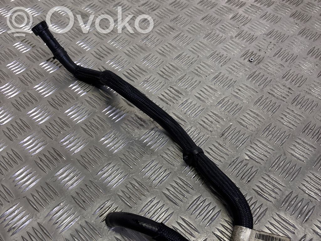 BMW 5 F10 F11 Tubo de alimentación del combustible 