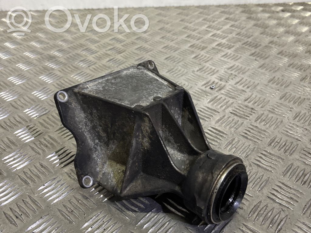 BMW 5 F10 F11 Driveshaft support bearing bracket 