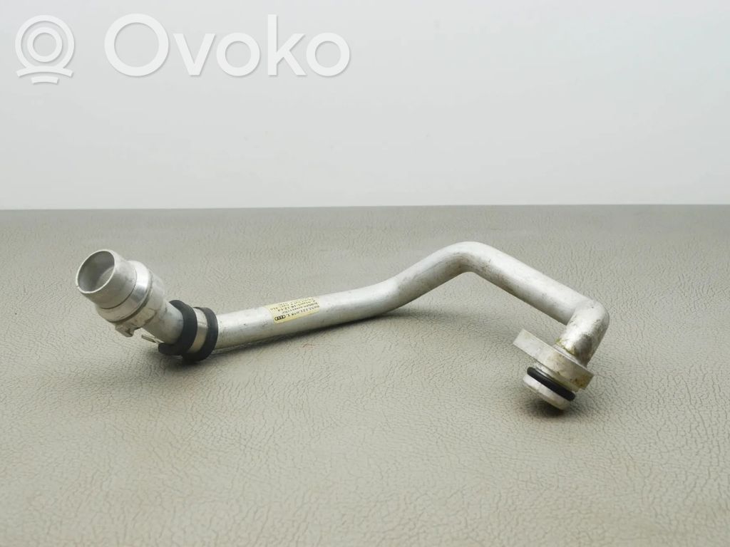 Audi Q7 4M Engine coolant pipe/hose 