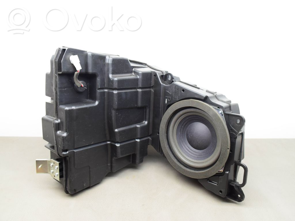 Lexus RX 450H Altavoz subwoofer 