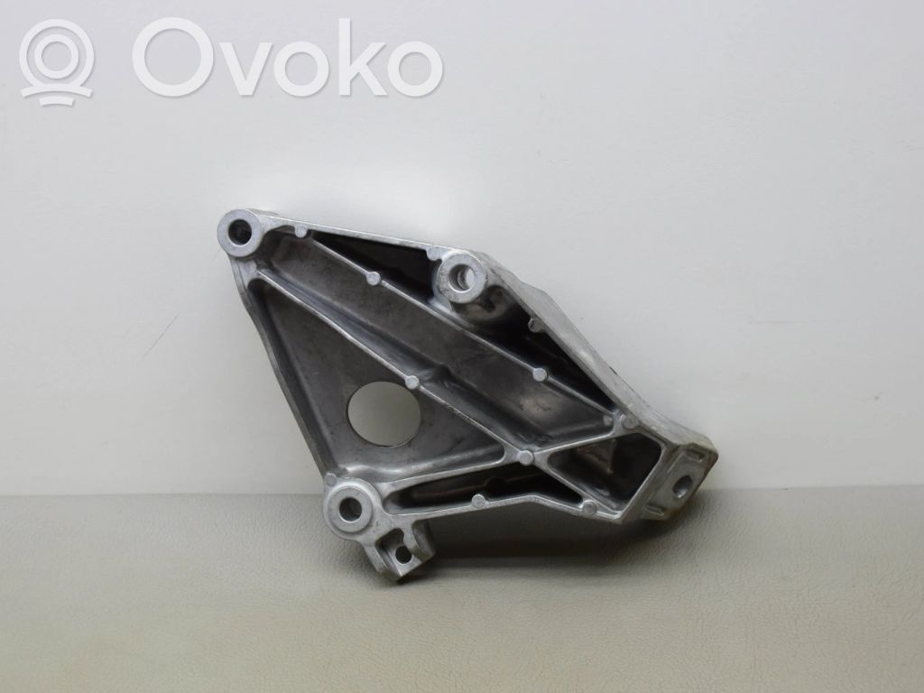 BMW 3 E90 E91 Engine mounting bracket 