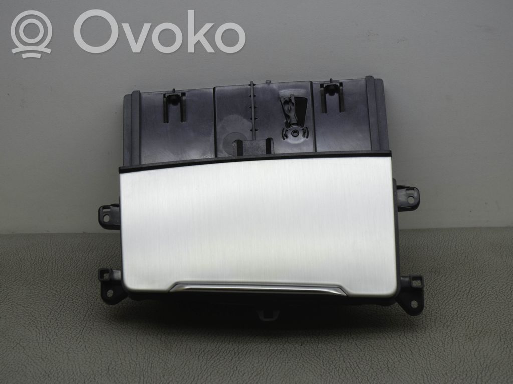 Audi Q7 4M Aschenbecher 