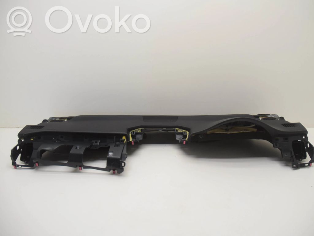 Lexus NX Dashboard 