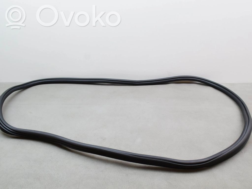 Audi A4 S4 B9 8W Rubber seal rear door 